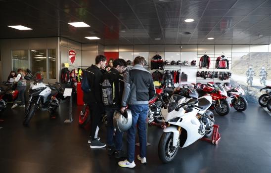 foto-evento-ducati-2023-03-18-028.jpg