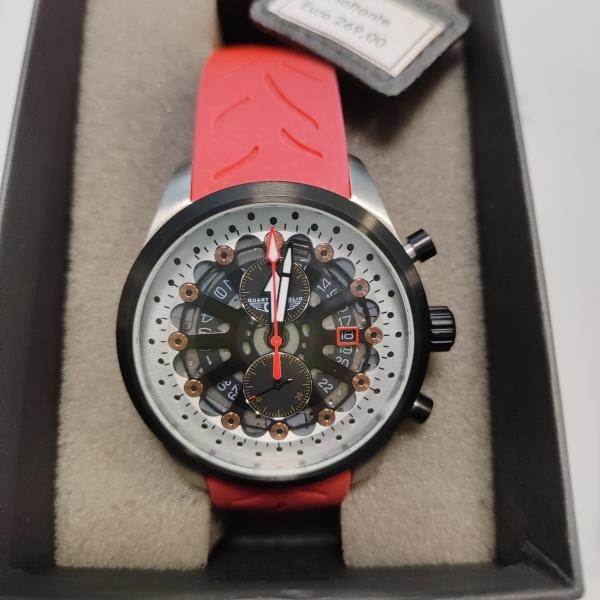 orologio-quarto-di-miglio-flottante-rosso.jpg