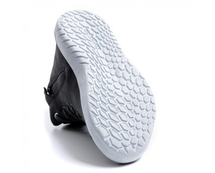 1723435metractive-woman-d-wp-shoes-black-white-3.jpg