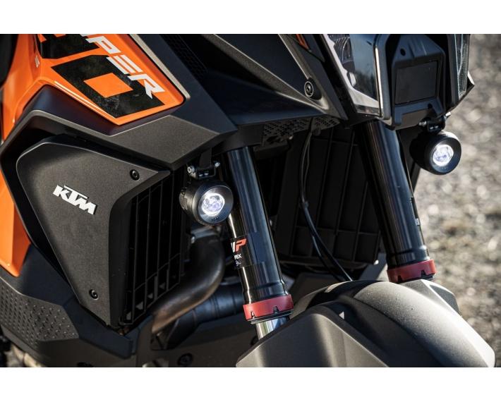 9636772Convert-1200Wx1200H-PHO-PW-PERS-RS-550236-3PW24000850X-BREEZE-JACKET-BACK-STREET-Equipment-SALL-AWSG-V1.png