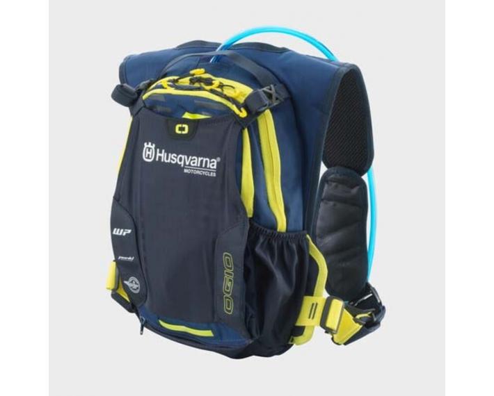 Convert-1200Wx1200H-PHO-HS-PERS-VS-139026-3HS240036300-TEAM-BAJA-HYDRATION-BACKPACK-PERSP-SALL-AWSG-V1.png