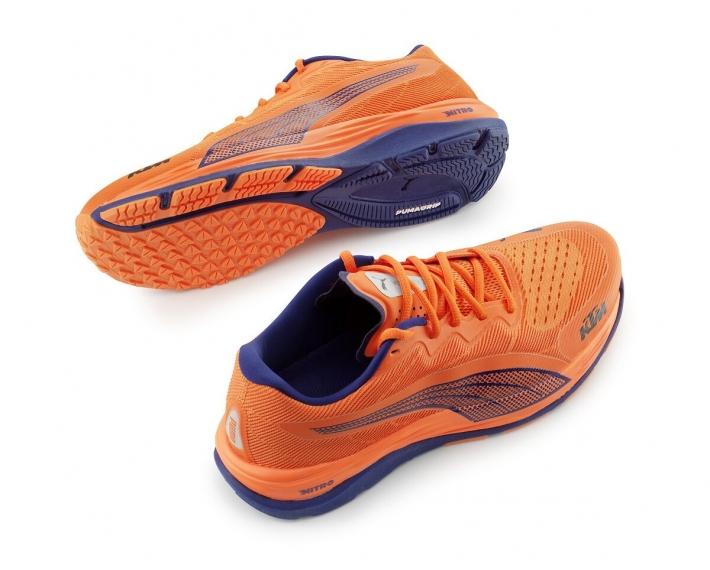 Convert-1200Wx1200H-PHO-PW-PERS-RS-3PW23005200X-REPLICA-TEAM-SHOES-BACK-Studio-Images-SALL-AWSG-V1.png