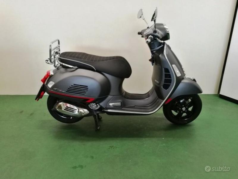 Moto usata Scooter Piaggio Vespa 300 GTS 2020 Super Sport